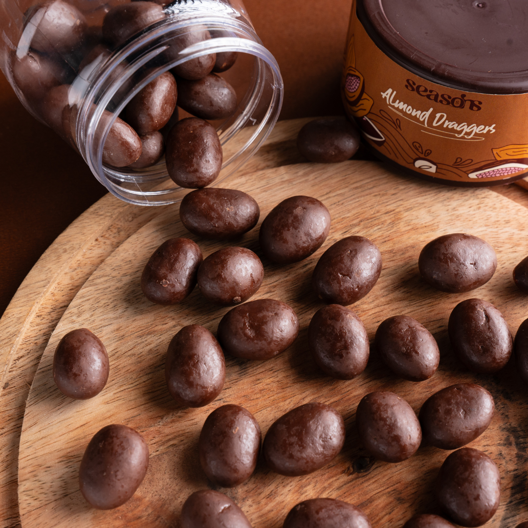 Dark chocolate almond bites for nut lovers