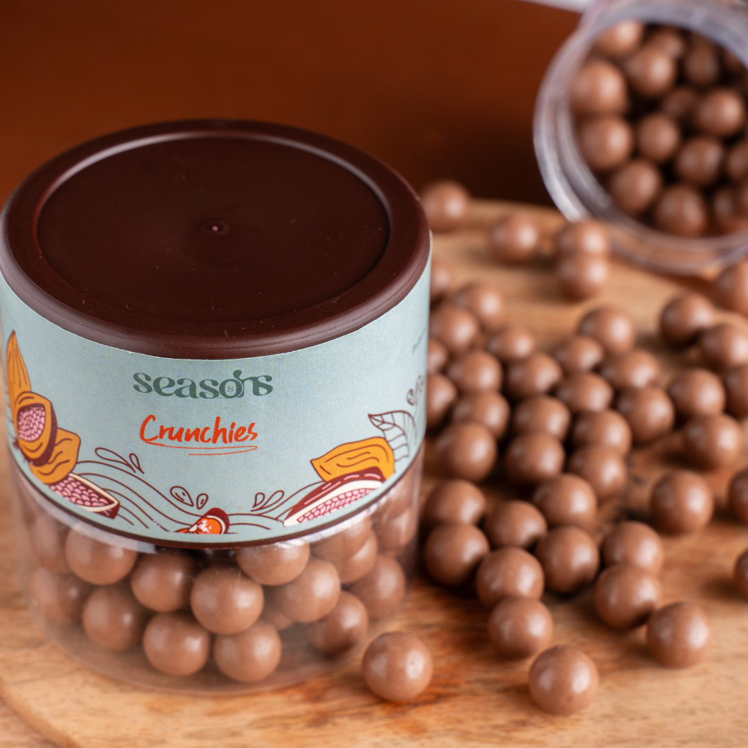 Chocolate-covered caramelised crunch treats